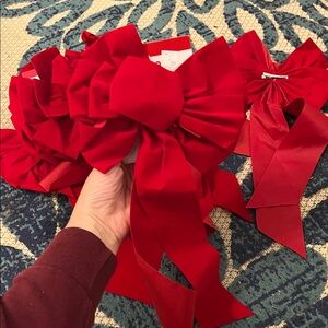 NWT SET OF 10 XMASS BOWS